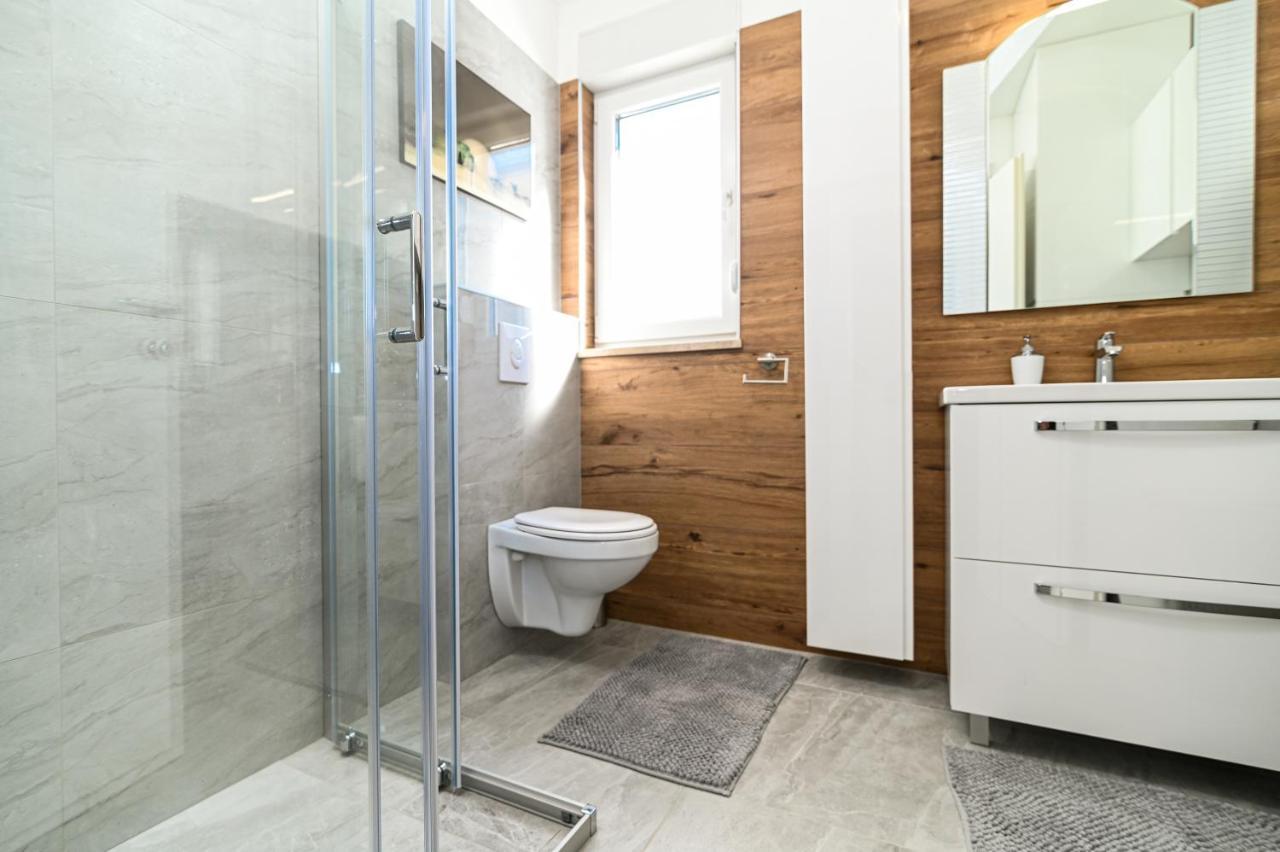 Luxury Apartment With Swimming Pool Ana Трогир Экстерьер фото