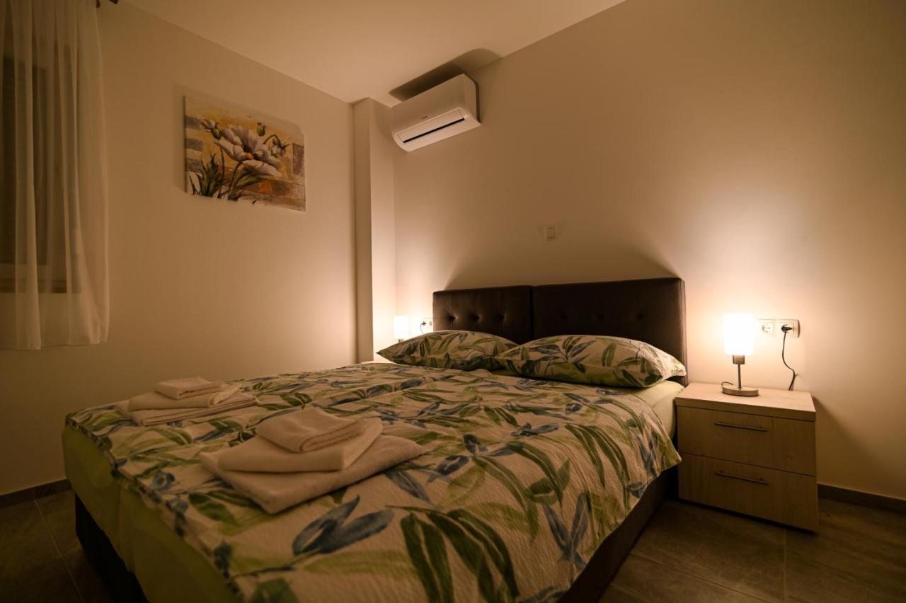 Luxury Apartment With Swimming Pool Ana Трогир Экстерьер фото